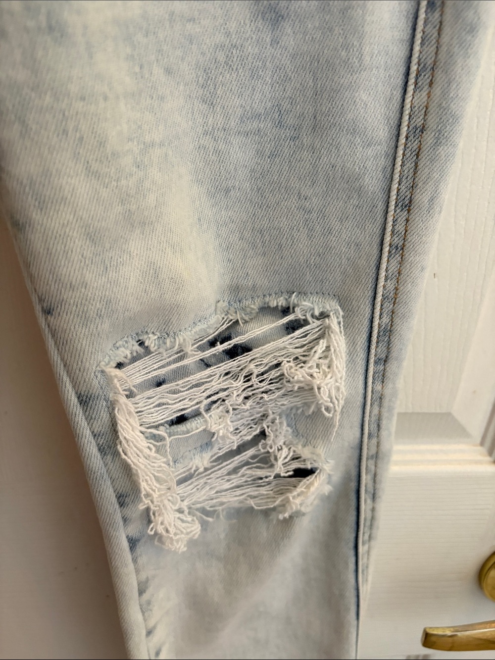 Flying Monkey Light Wash distressed high rise ankle Skinny Jeans size 26 - Picture 10 of 16